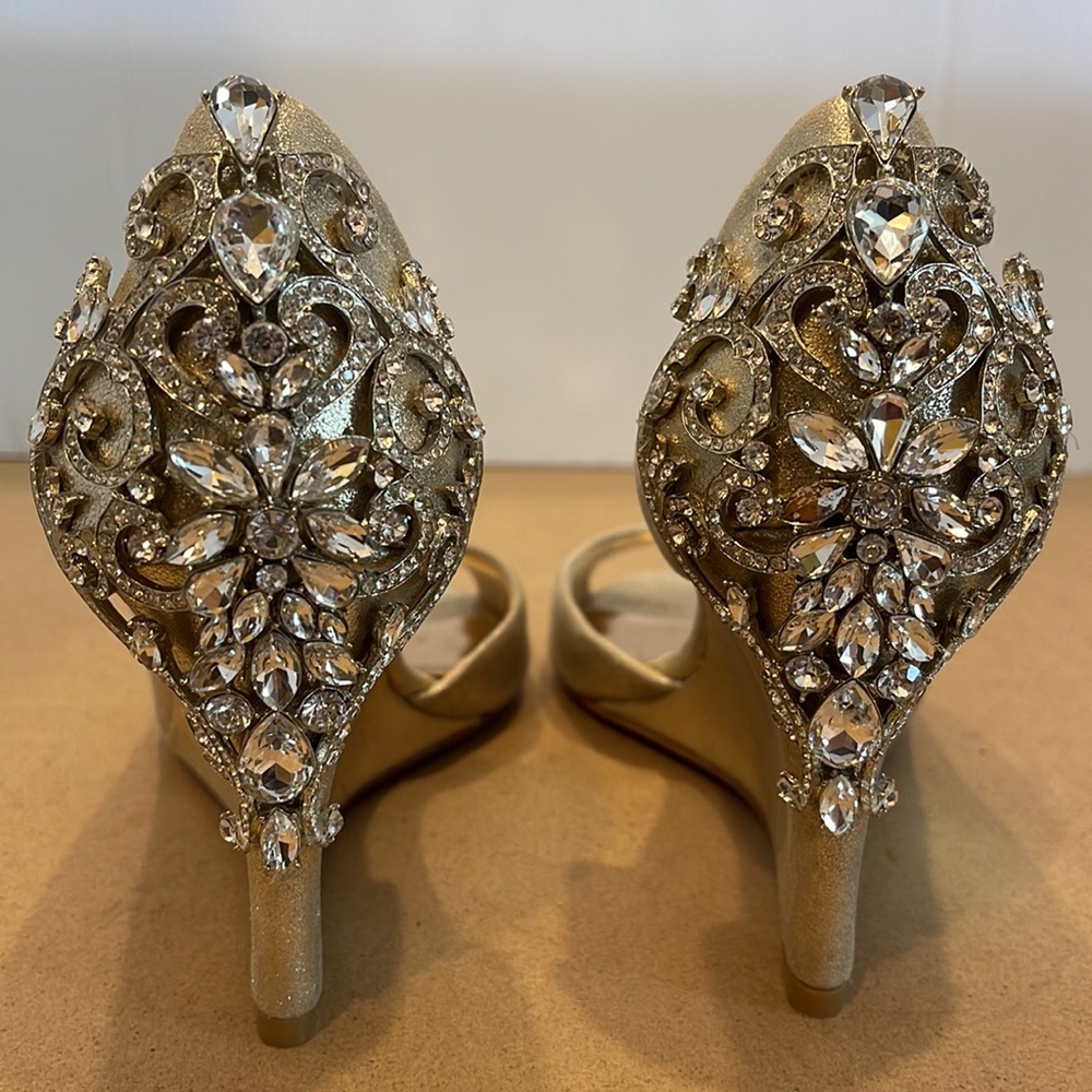 Badgley Mischka Wedge Shoes - Picture 4 of 8